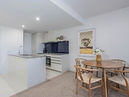 Circle on Cavill - Coastal Letting