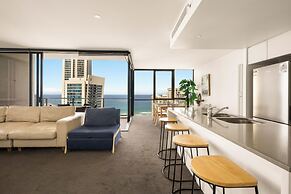 Circle on Cavill - Coastal Letting