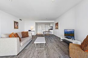Circle on Cavill - Coastal Letting