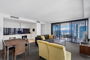 Circle on Cavill - Coastal Letting