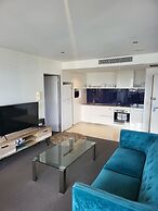 Circle on Cavill - Coastal Letting