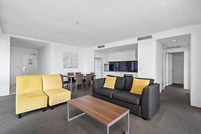 Circle on Cavill - Coastal Letting