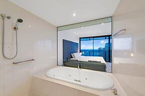 Circle on Cavill - Coastal Letting