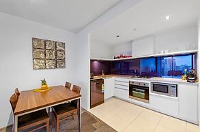 Circle on Cavill - Coastal Letting