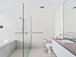 Circle on Cavill - Coastal Letting