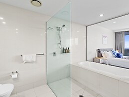 Circle on Cavill - Coastal Letting