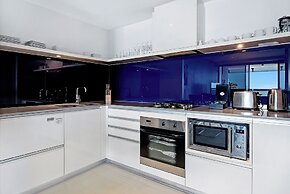 Circle on Cavill - Coastal Letting