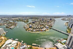 Circle on Cavill - Coastal Letting