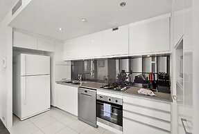 Circle on Cavill - Coastal Letting