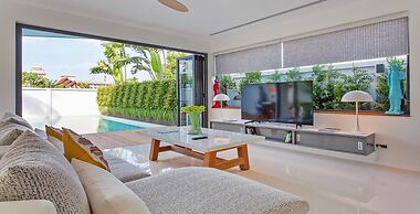 Trendy Modern Chic Villa Samakki Garden