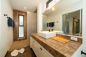 Grand Tropical Pool Villa Oxavia NaiHarn