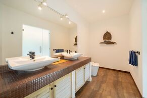 Grand Tropical Pool Villa Oxavia NaiHarn