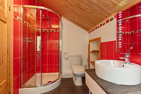 Everwyn Lodge - Luxury Lodge With Hot Tub