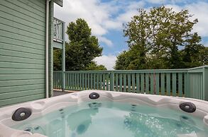 Everwyn Lodge - Luxury Lodge With Hot Tub