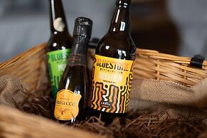 Everwyn Lodge - Luxury Lodge With Hot Tub