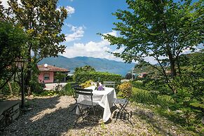 Casa Francesca Garden And View