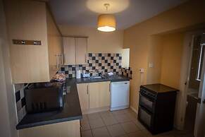 Newly Available 3-bed Apt in Porthcawl, 6 Guests