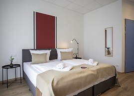 B Home Apart Hotel by Alpha