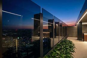 Luxury 1 Bedroom Retreat in Brisbane City With Pool and gym