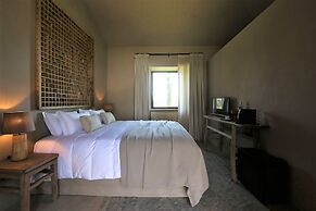 TERRA ROSA COUNTRY HOUSE & VINEYARDS