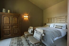 TERRA ROSA COUNTRY HOUSE & VINEYARDS