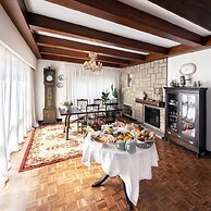 Santiago Family House Luxury Guest House