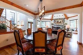 Pinehurst Townhomes #4 1 Bedroom Townhouse by RedAwning