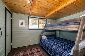 Village Bear 3 Bedroom Cabin by Redawning