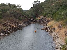 Casas de Campo do Castro da Cola