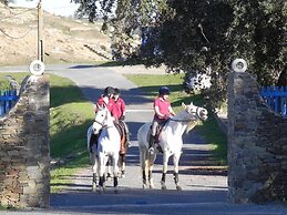 Casas de Campo do Castro da Cola