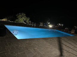 Impeccable 3-bed Villa in Contrada Sessana Grande