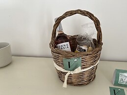 Impeccable 3-bed Villa in Contrada Sessana Grande