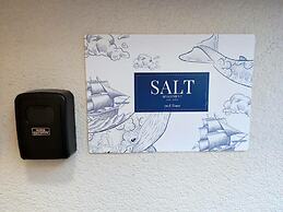 Salt Apartment