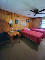 Two Rivers Motel and Cabins
