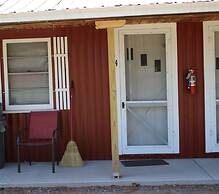 Two Rivers Motel and Cabins