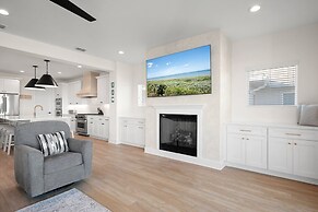 9866beachsidebeautypcwh - Beachside Beauty at Surfview Paradise