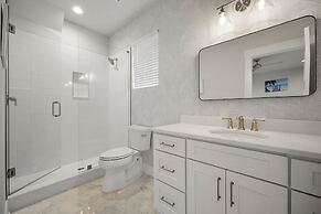 Surfview Paradise Manor