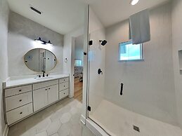 Surfview Paradise Manor