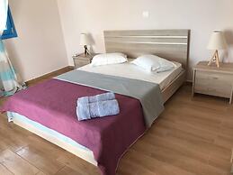 Beautiful 2-bed Apartment in Grande Grotta
