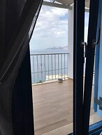 Beautiful 2-bed Apartment in Grande Grotta