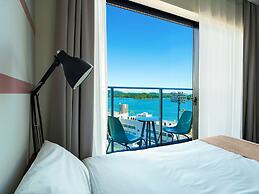 SETOUCHI KEIRIN HOTEL 10 by Onko Chishin