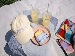 SETOUCHI KEIRIN HOTEL 10 by Onko Chishin