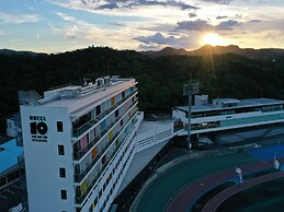 SETOUCHI KEIRIN HOTEL 10 by Onko Chishin