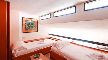 Italianway - Garibaldi 179