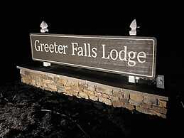 Greeter Falls Lodge Suite 4