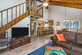 Three Wild Turkeys - Amazing Outdoor Spaces!  2 Decks! by Yosemite Reg