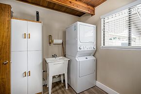 Three Wild Turkeys - Amazing Outdoor Spaces!  2 Decks! by Yosemite Reg