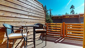 Lakeview Townhomes #5 3 Bedroom Townhouse by RedAwning