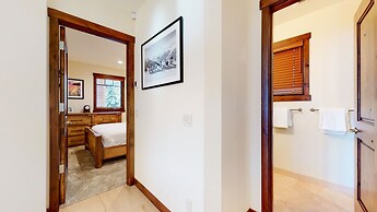 Lakeview Townhomes #5 3 Bedroom Townhouse by RedAwning