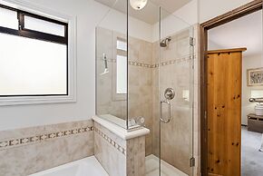 The Big Easy - Lakefront Only 1 mile to Popular Marina Beach! by Yosem